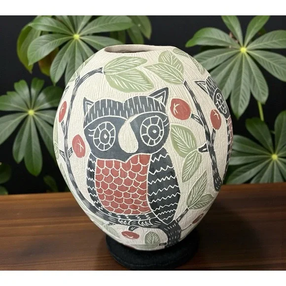 Mata Ortiz Pottery Olla Vase Jonathan Villa‎ Owl Owls Folk Art Mexican Ceramic